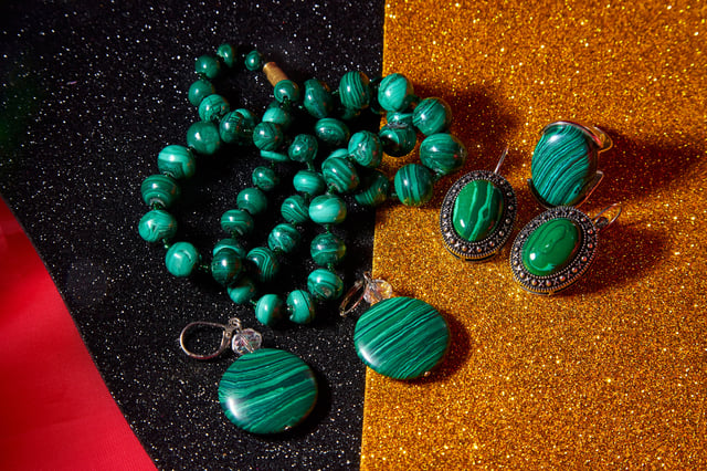 Jewelry From Green Malachite Malachite Beads And Earrings