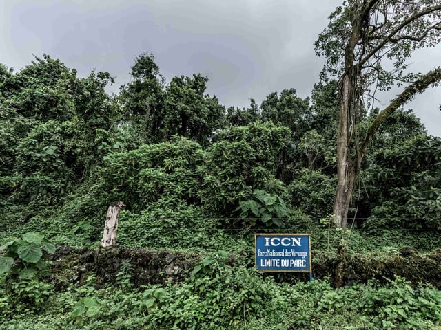Virunga National Park Boundary Sign, Nord Kivu